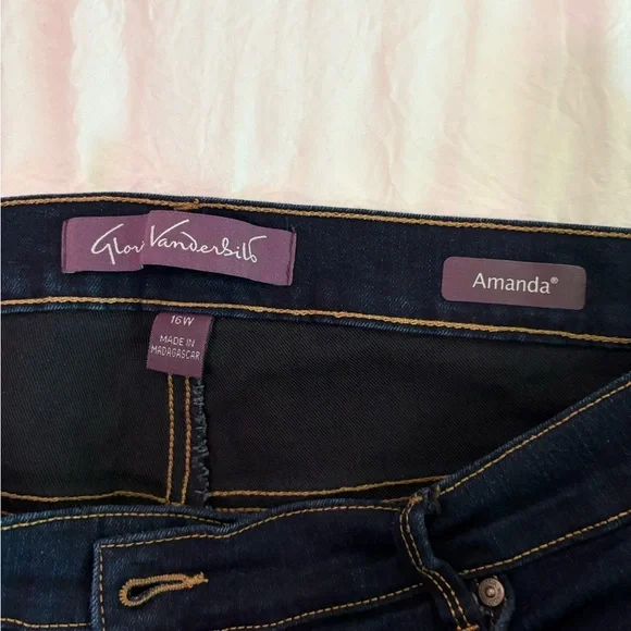 Gloria Vanderbilt Dark Blue Amanda Straight Leg Jeans - Picture 2 of 4
